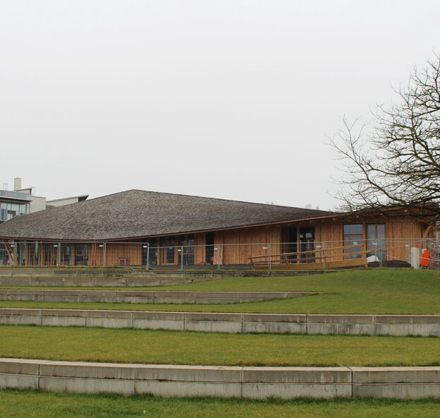 Teilgebäude einer Universität, Freising, Deutschland