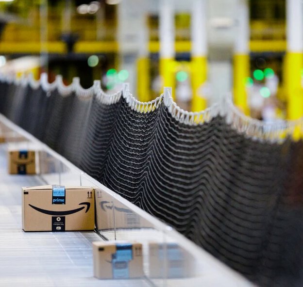 Amazon, BOM1 Fulfilment Centre