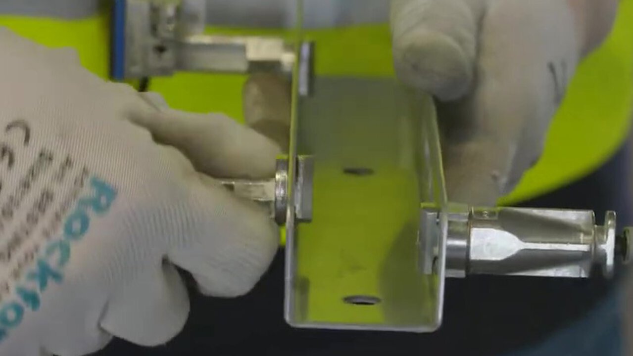 Quarter Turn Installation 